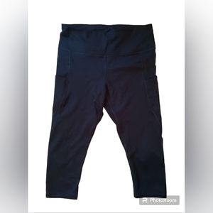 Lingswallow High-Waist Yoga Pants- Yoga Capris with Pockets 4 Ways Stretch